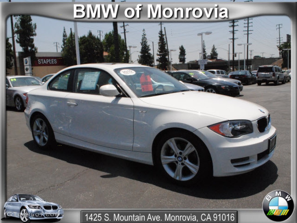 2010 1 Series 128i Coupe - Alpine White / Taupe photo #1