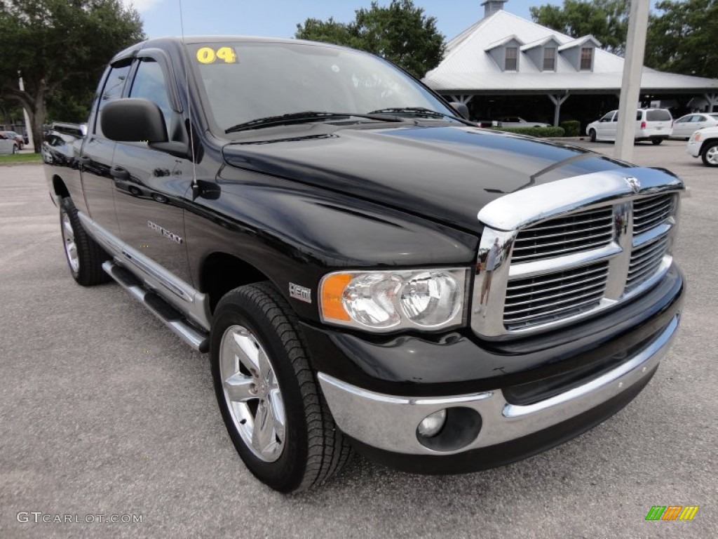 2004 Ram 1500 Laramie Quad Cab 4x4 - Black / Dark Slate Gray photo #12