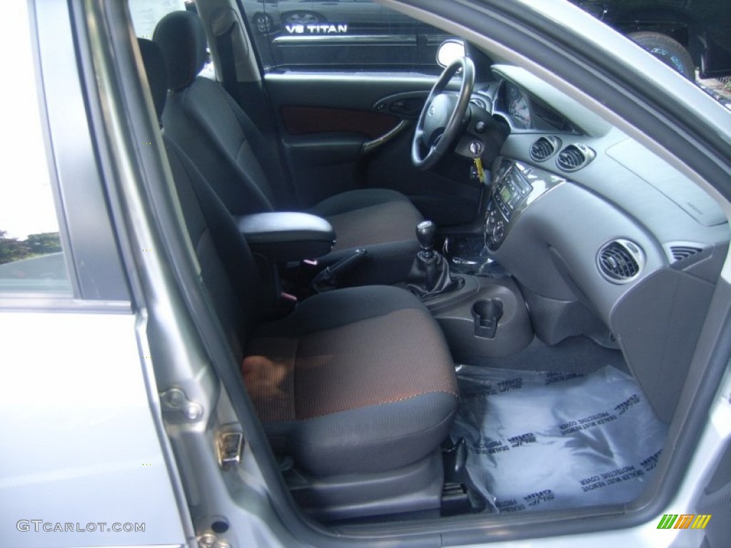 Black/Red Interior 2002 Ford Focus ZTS Sedan Photo #51663613