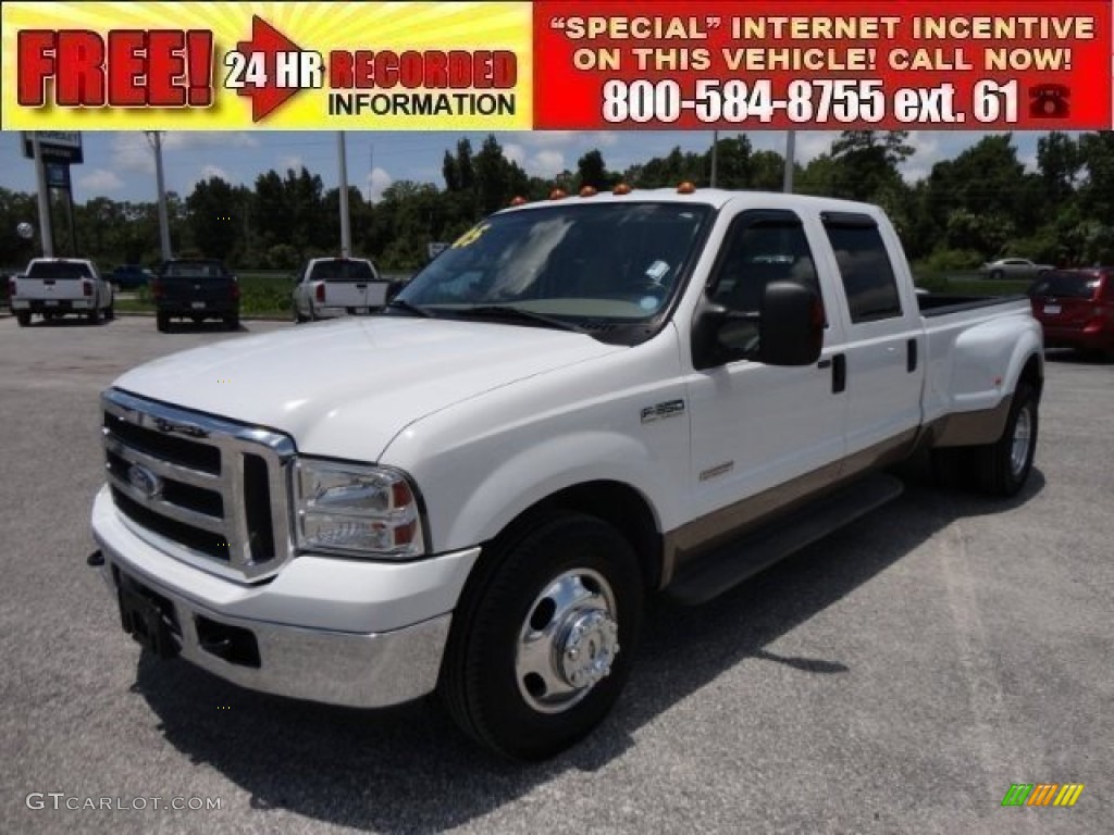 2005 F350 Super Duty Lariat Crew Cab Dually - Oxford White / Tan photo #1