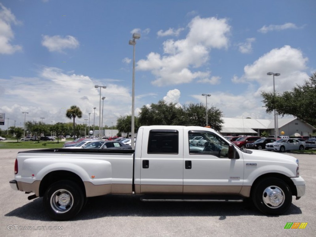 Oxford White 2005 Ford F350 Super Duty Lariat Crew Cab Dually Exterior Photo #51663919