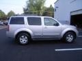 Silver Lightning Metallic - Pathfinder SE 4x4 Photo No. 29