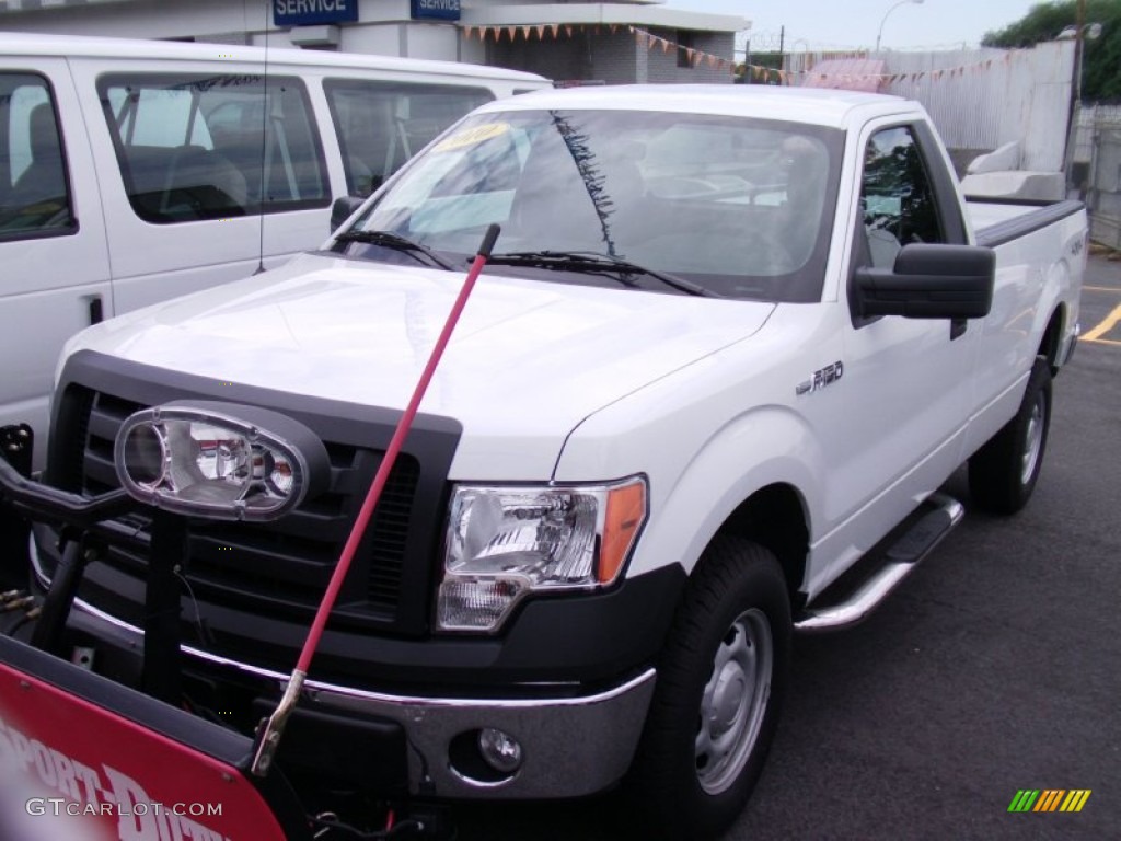 2010 F150 XL Regular Cab 4x4 - Oxford White / Medium Stone photo #2