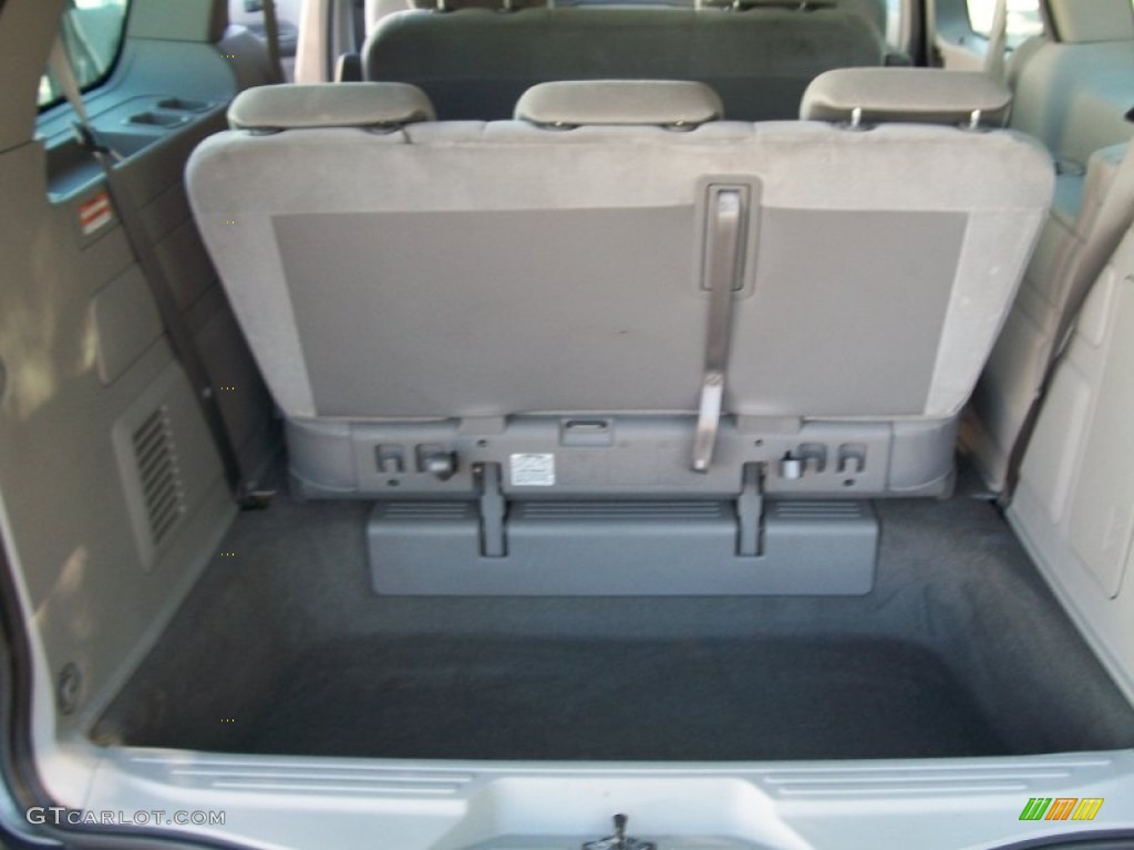 2004 Ford Freestar S Trunk Photos