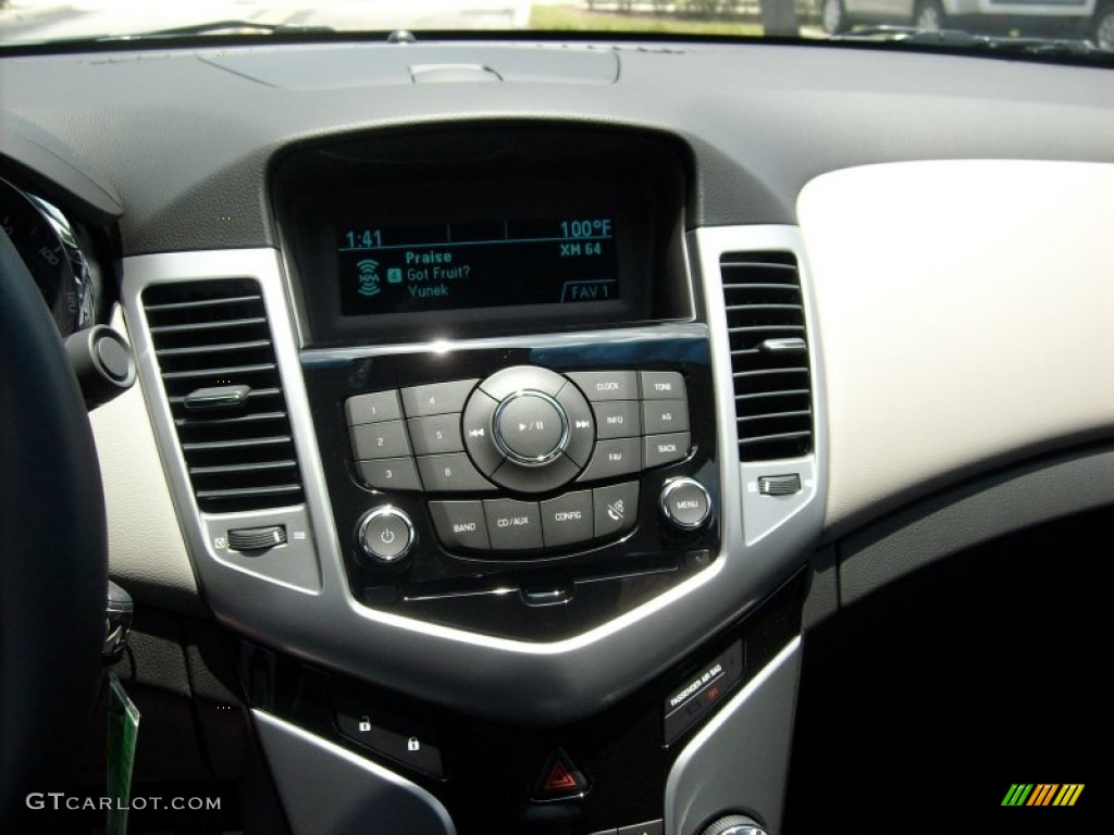 2012 Chevrolet Cruze LT/RS Controls Photo #51674256