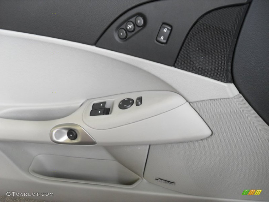 2011 Chevrolet Corvette Grand Sport Convertible Controls Photo #51674991