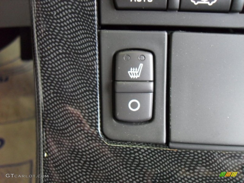 2011 Chevrolet Corvette Grand Sport Convertible Controls Photo #51675006