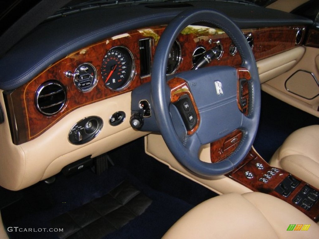1999 Rolls-Royce Silver Seraph Standard Silver Seraph Model Oatmeal/Navy Blue Dashboard Photo #51675528