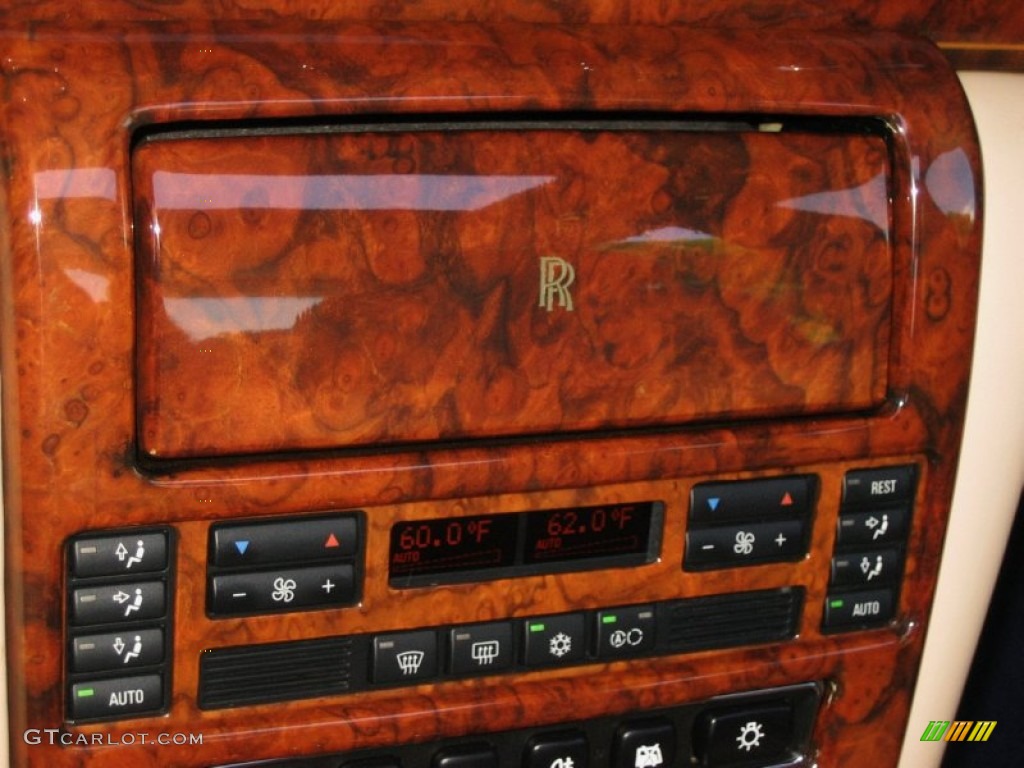 1999 Rolls-Royce Silver Seraph Standard Silver Seraph Model Controls Photo #51675657