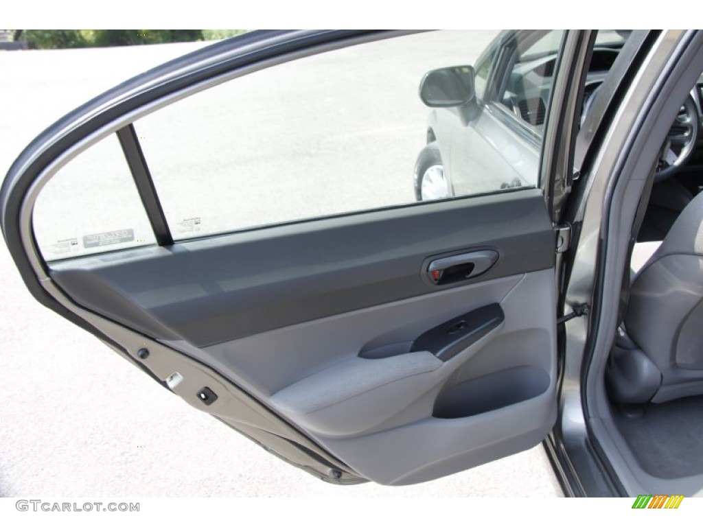 2006 Honda Civic DX Sedan Gray Door Panel Photo #51675663