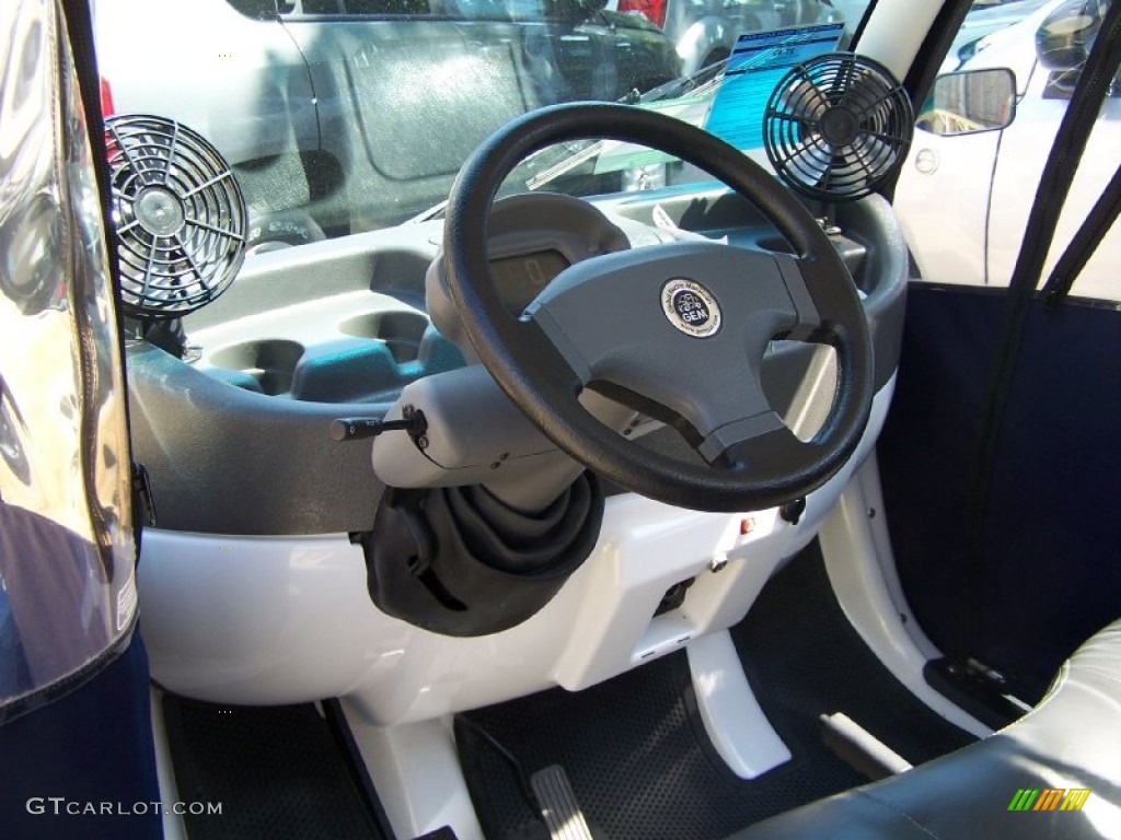 2009 GEM e eS Short Back Utility Electric Car Controls Photo #51679584