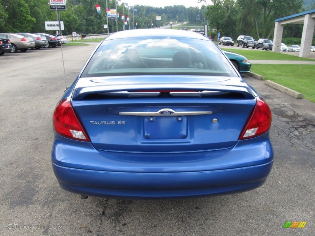 2003 Taurus SE - Patriot Blue Metallic / Medium Graphite photo #3
