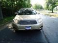 Sandy Beach Metallic - Highlander V6 4WD Photo No. 2