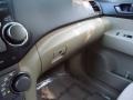 Sandy Beach Metallic - Highlander V6 4WD Photo No. 26