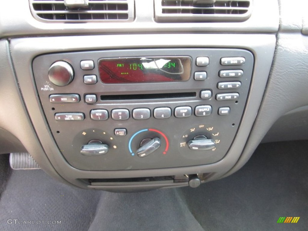 2003 Ford Taurus SES Controls Photo #51681429