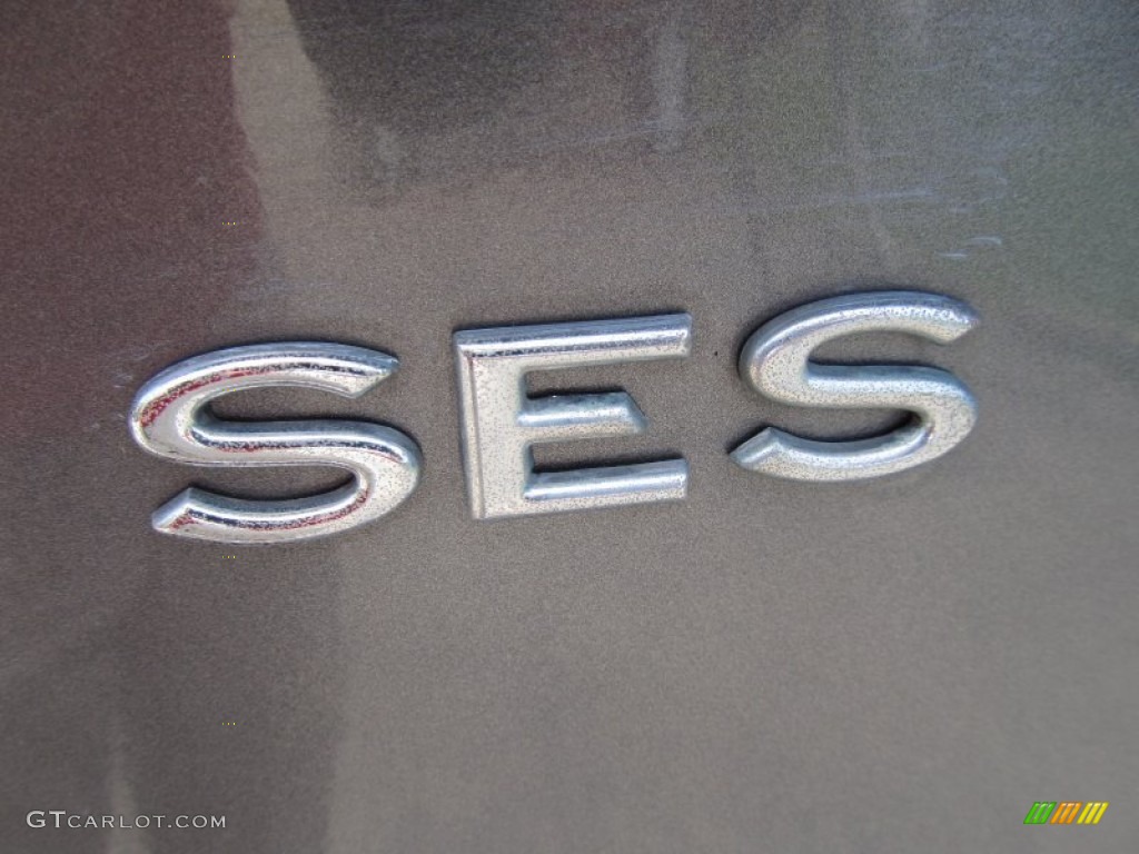 2003 Ford Taurus SES Marks and Logos Photo #51681456