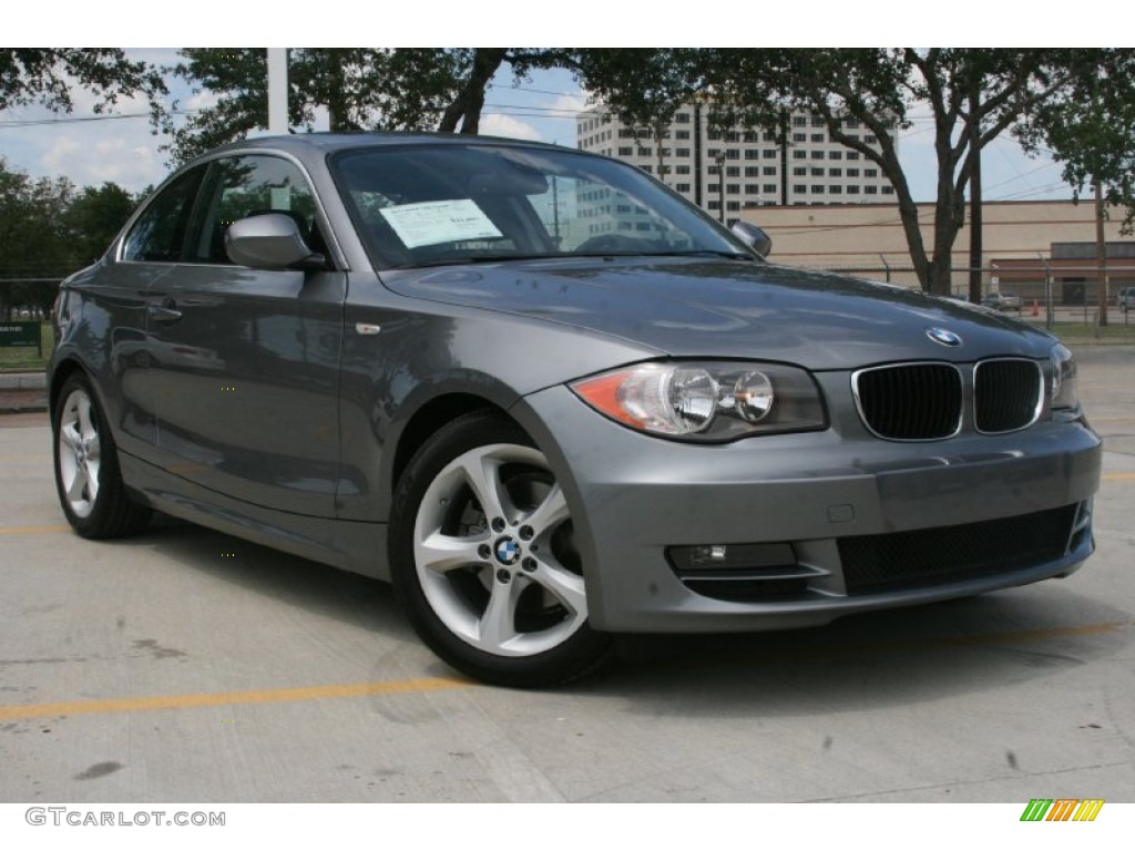 Space Gray Metallic BMW 1 Series