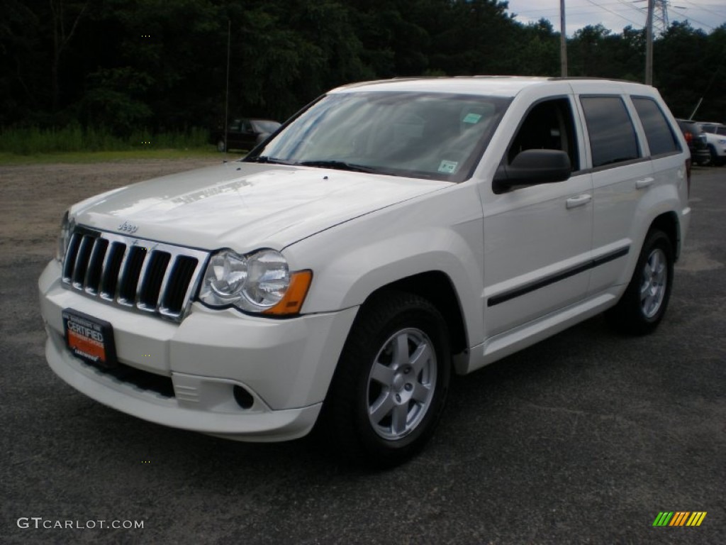 2008 Grand Cherokee Laredo 4x4 - Stone White / Dark Slate Gray/Light Graystone photo #1