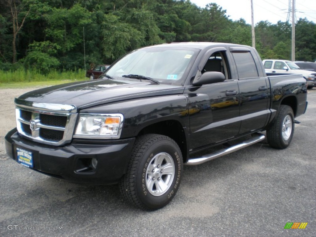 2008 Dakota SLT Crew Cab - Brilliant Black / Dark Slate Gray/Medium Slate Gray photo #1