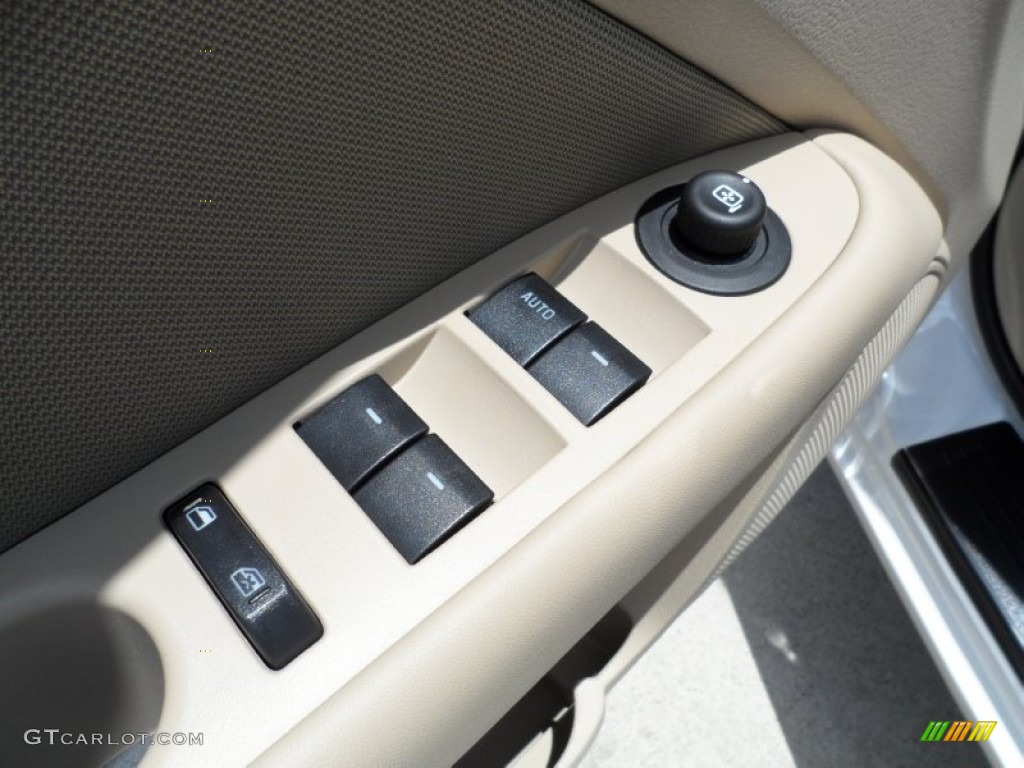 2012 Ford Fusion SE Controls Photo #51689749