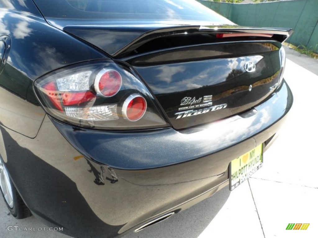 2008 Tiburon GT Limited - Black Pearl / GT Limited Red Leather photo #22