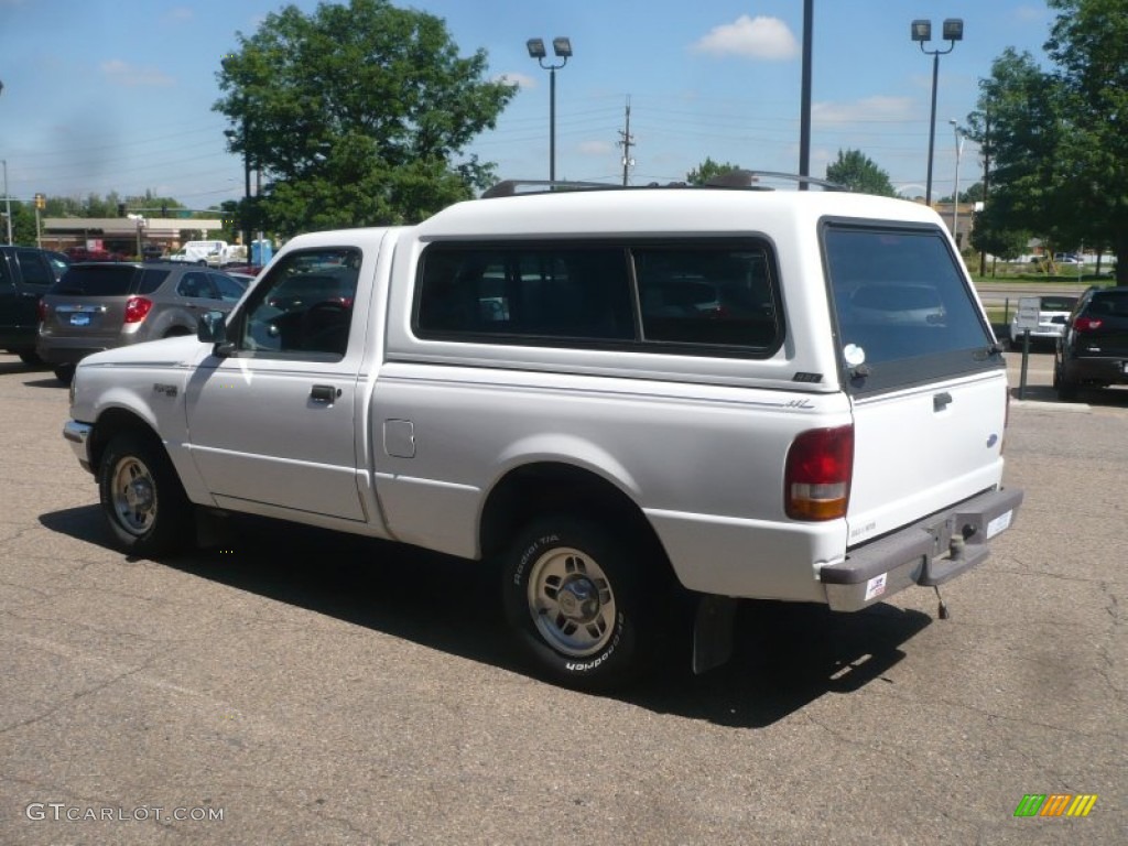 1995 Ranger XLT Regular Cab - Oxford White / Grey photo #4