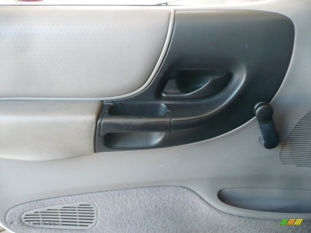 1995 Ranger XLT Regular Cab - Oxford White / Grey photo #7
