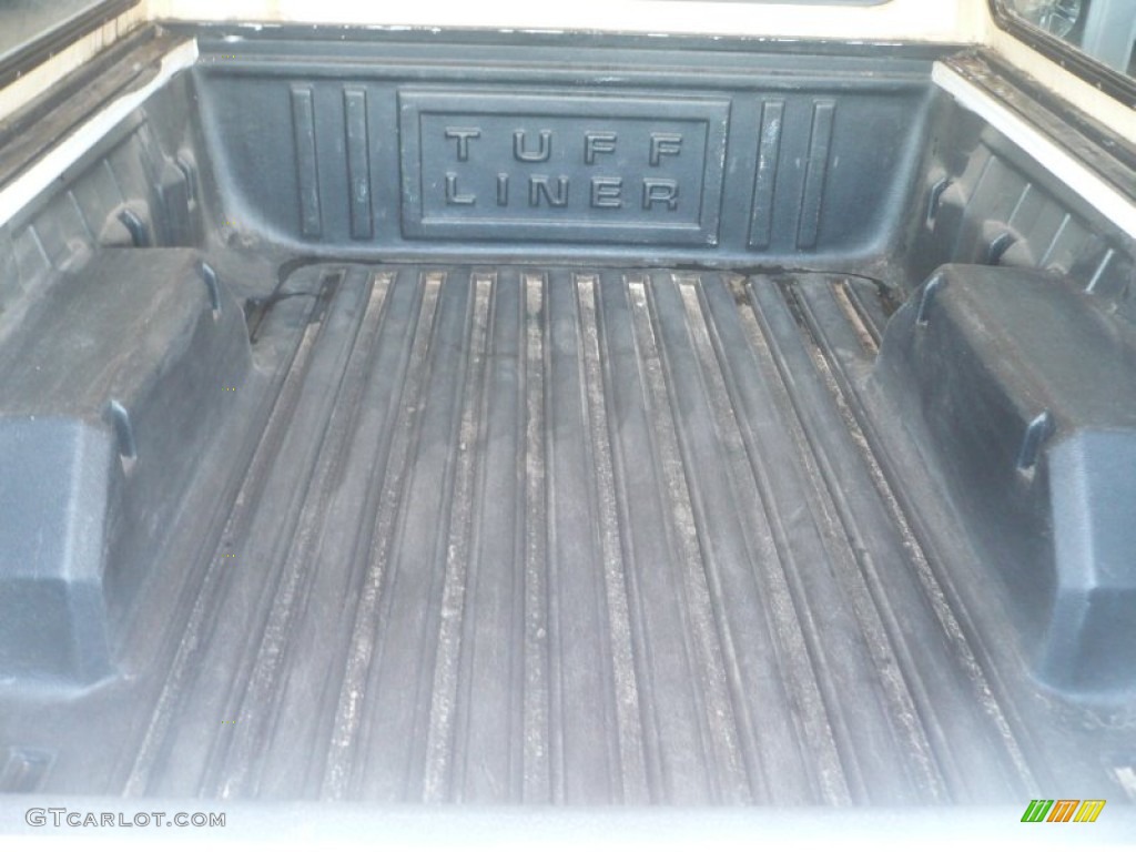 1995 Ranger XLT Regular Cab - Oxford White / Grey photo #9