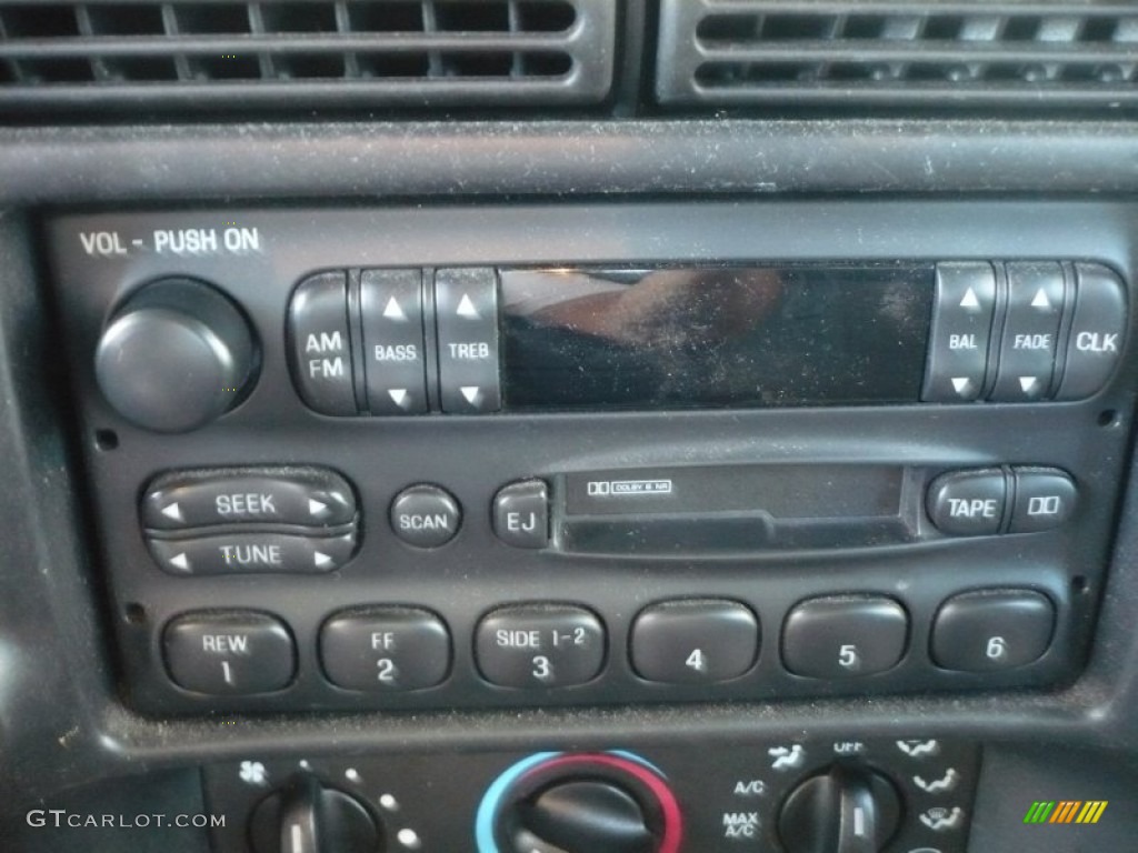 1995 Ranger XLT Regular Cab - Oxford White / Grey photo #14