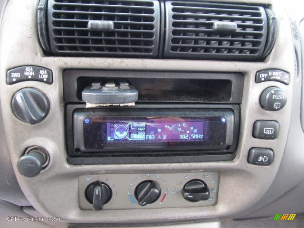 2002 Ford Explorer Sport 4x4 Controls Photo #51691810