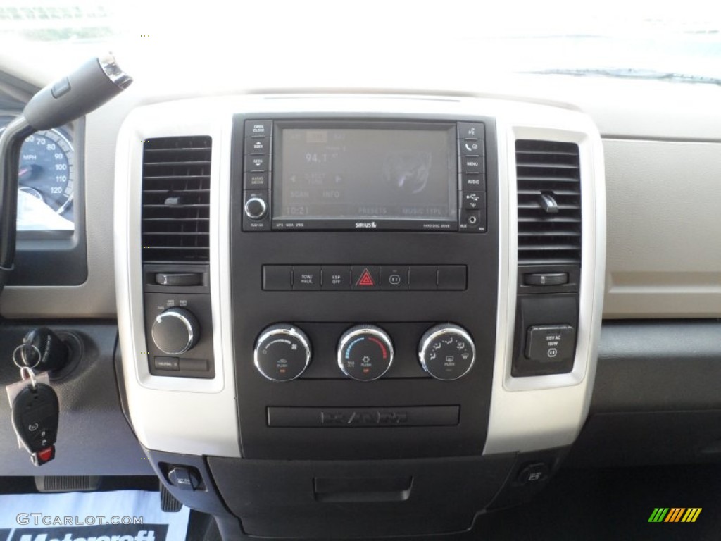 2009 Ram 1500 SLT Quad Cab 4x4 - Brilliant Black Crystal Pearl / Dark Slate/Medium Graystone photo #45