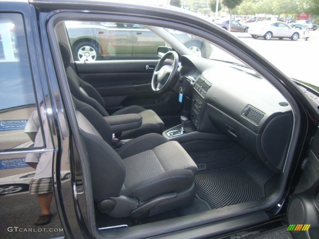 Black Interior 2003 Volkswagen GTI 1.8T Photo #51695101