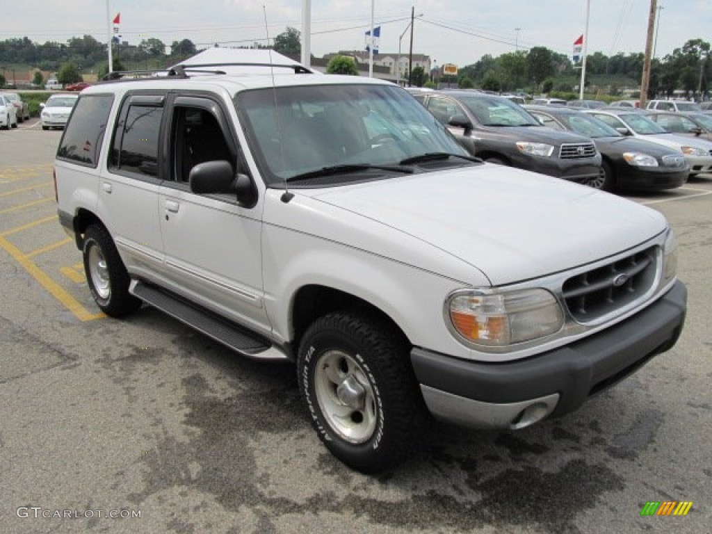 1999 Explorer XLT 4x4 - Oxford White / Dark Graphite photo #9