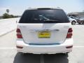 Arctic White - ML 350 4Matic Photo No. 5