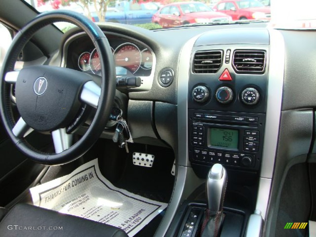 2006 Pontiac GTO Coupe Black Dashboard Photo #51701083