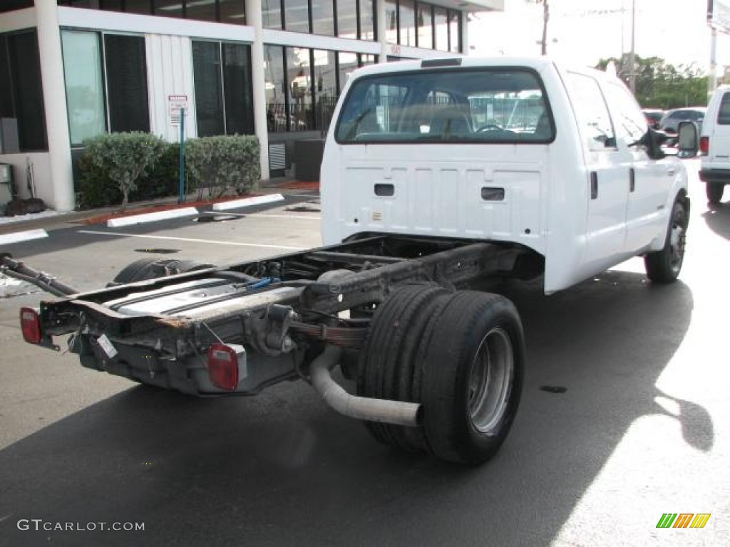 Oxford White 2006 Ford F350 Super Duty XL Crew Cab Chassis Exterior Photo #51703360