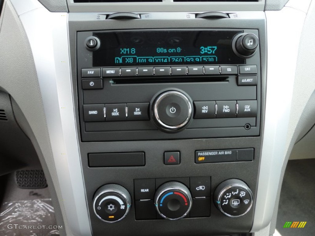 2011 Chevrolet Traverse LS AWD Controls Photo #51705892