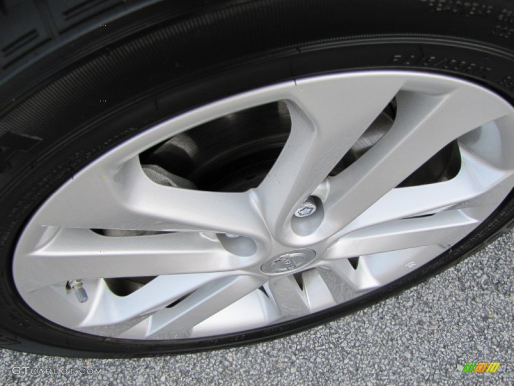 2011 Nissan Juke SV Wheel Photo #51706618