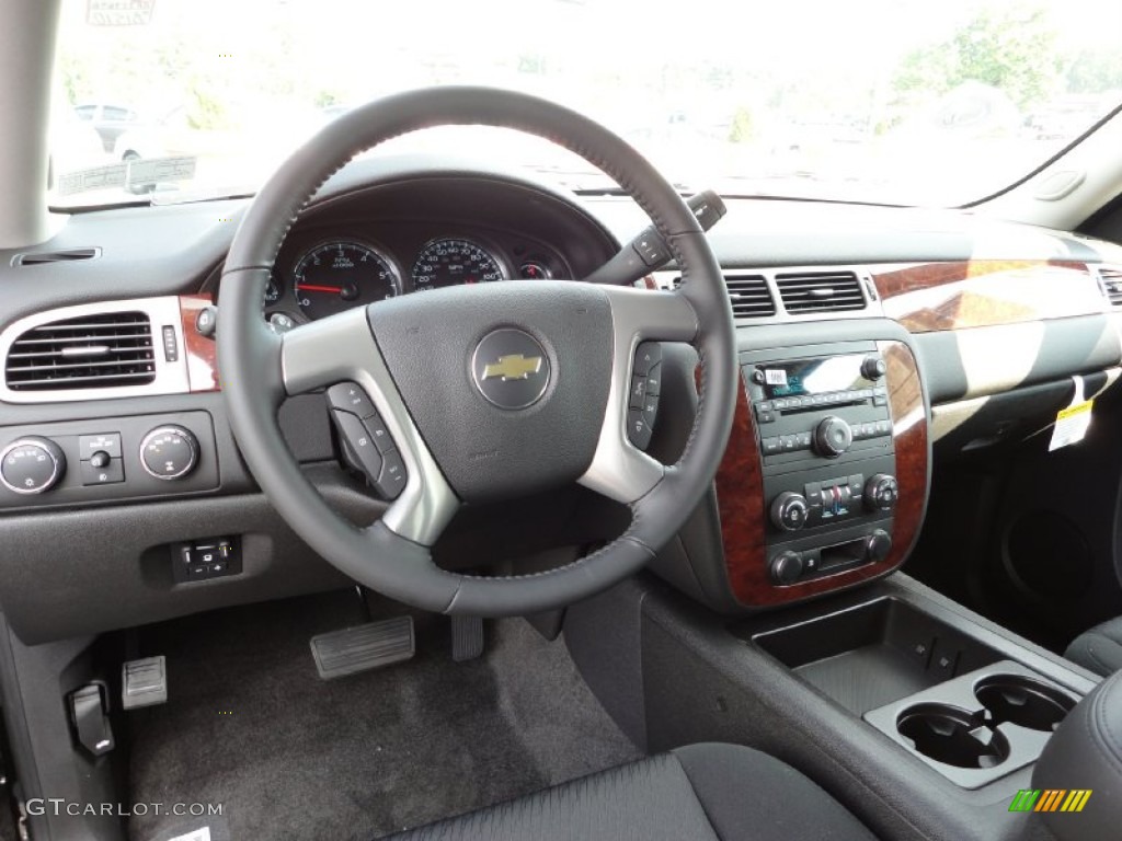 2011 Chevrolet Suburban LS 4x4 Ebony Dashboard Photo #51706723