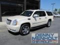 White Diamond - Escalade ESV AWD Photo No. 1