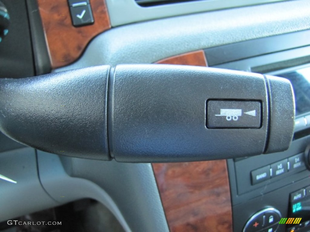 2008 Chevrolet Avalanche LT 4x4 Controls Photo #51707653