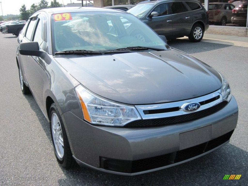Sterling Grey Metallic 2009 Ford Focus SE Sedan Exterior Photo #51708235