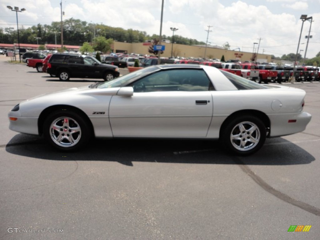 Sebring Silver Metallic 1997 Chevrolet Camaro Z28 Coupe Exterior Photo #51712090