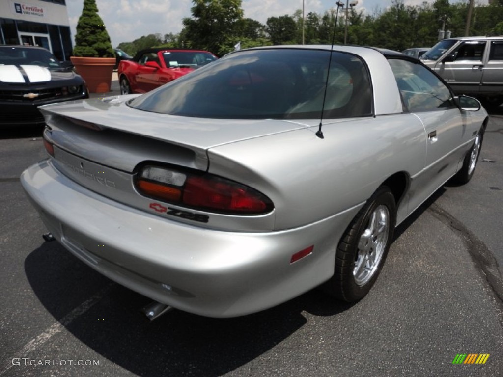 Sebring Silver Metallic 1997 Chevrolet Camaro Z28 Coupe Exterior Photo #51712138