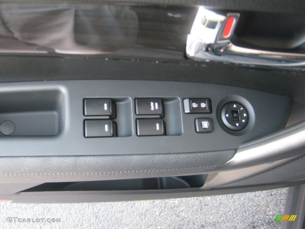 2012 Kia Sorento LX Controls Photo #51715357