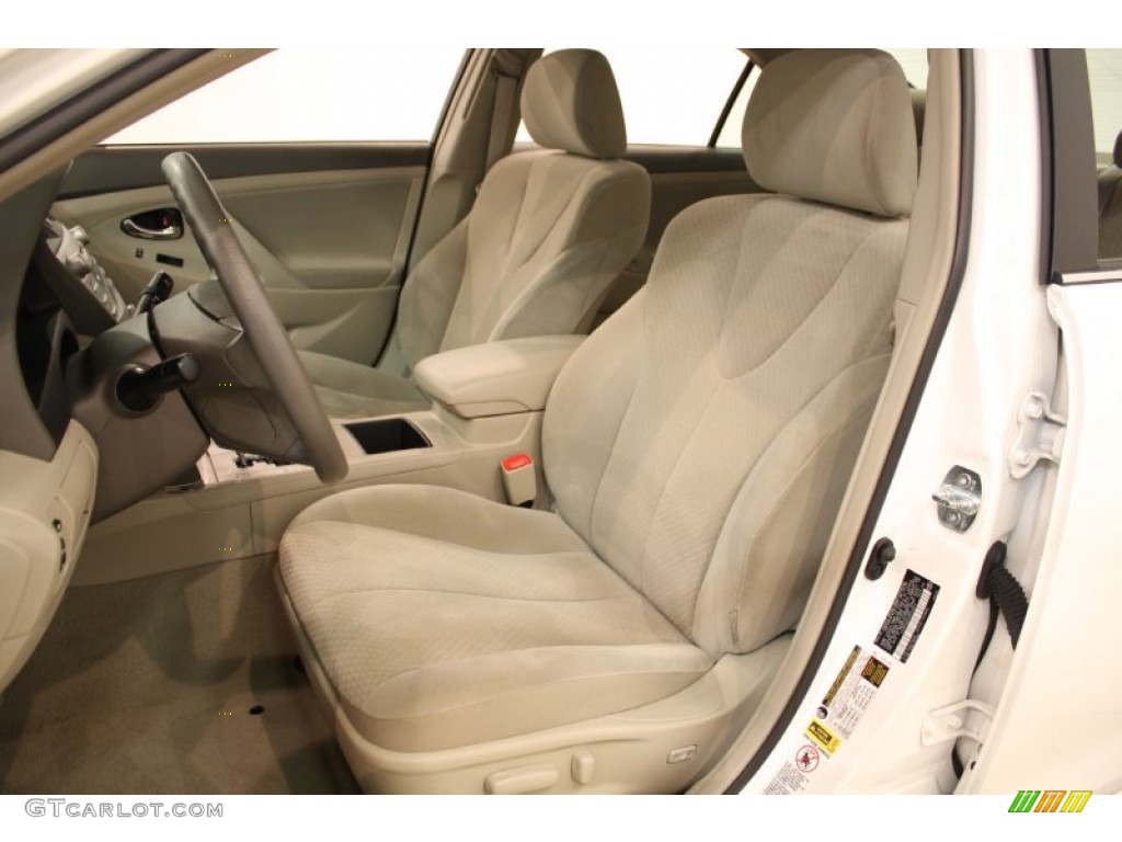 2009 Camry LE - Super White / Bisque photo #6