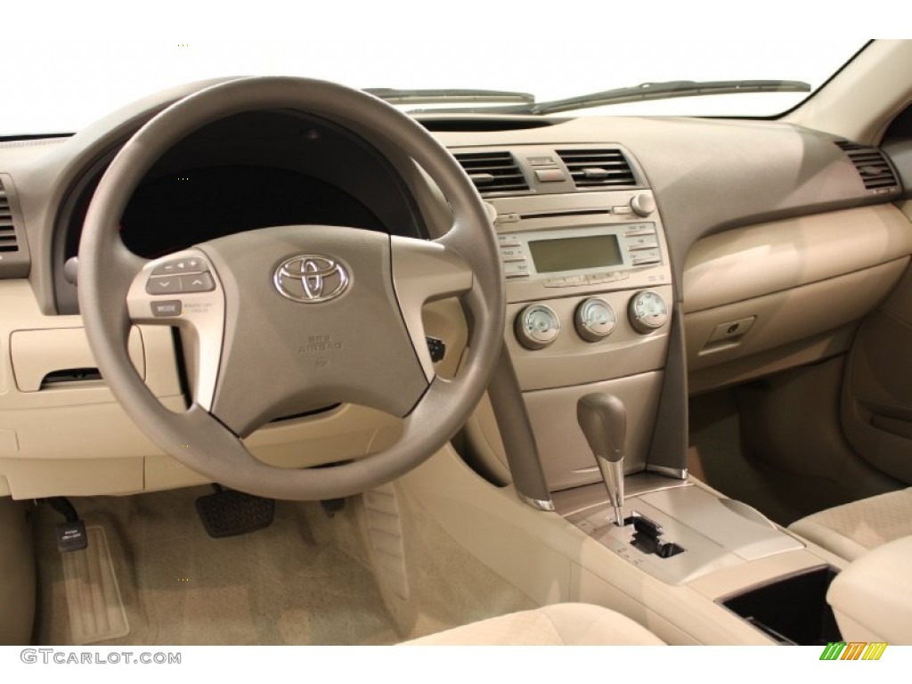 2009 Camry LE - Super White / Bisque photo #7