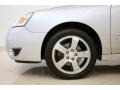 2006 Chevrolet Malibu LTZ Sedan Wheel and Tire Photo