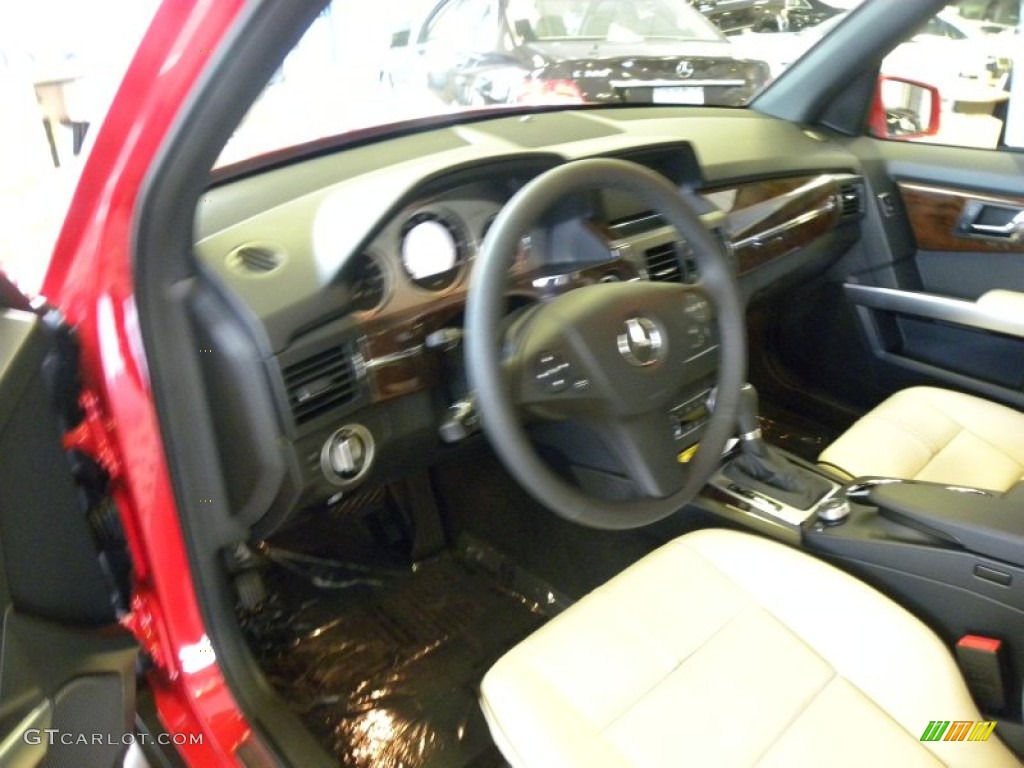 2011 GLK 350 - Mars Red / Almond/Black photo #3