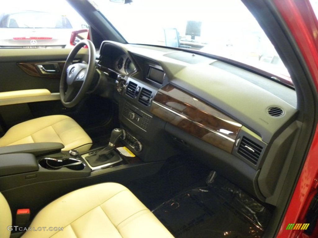2011 GLK 350 - Mars Red / Almond/Black photo #10
